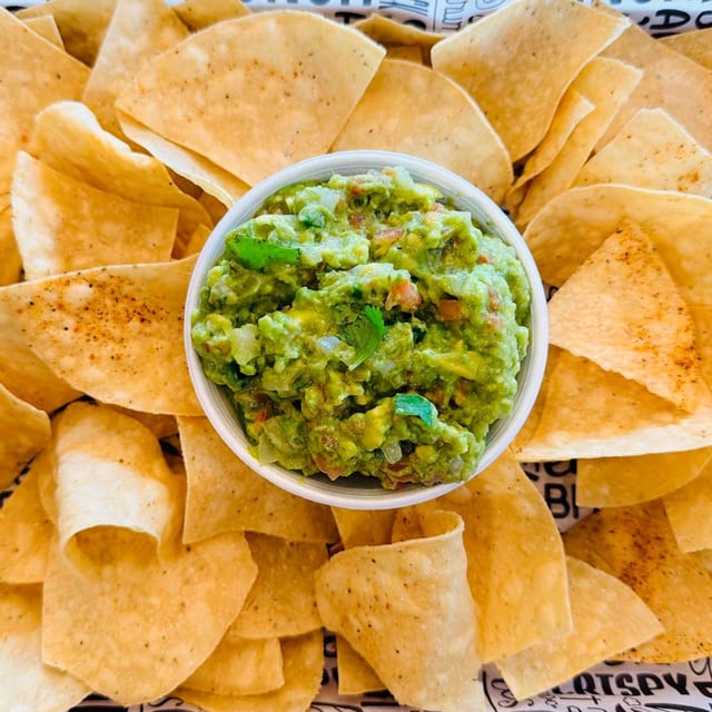 Guacamole & Chips (Sharable).